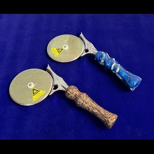 Blue and Palm Pizza Cutters